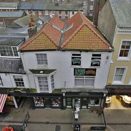 Apartment Flat 7 - For 2 In Town Centre